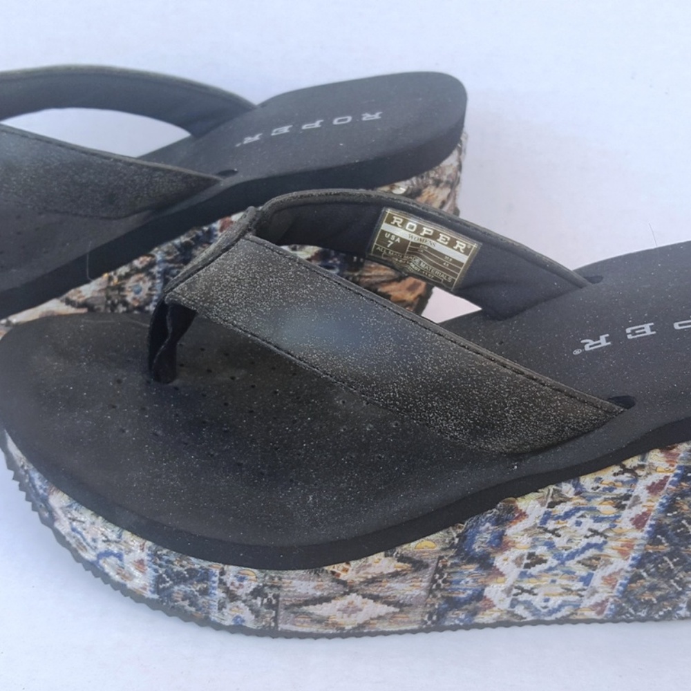 Roper Wedge Sandals Size 7